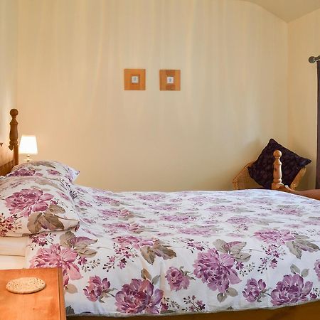 Llofft Yr Yd - 16984 Villa Brynsiencyn ภายนอก รูปภาพ